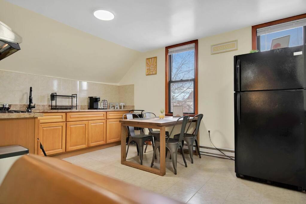 Golden Gem In Heart Of East Rock Quiet 3Br Near Dt And Yale Διαμέρισμα New Haven Εξωτερικό φωτογραφία