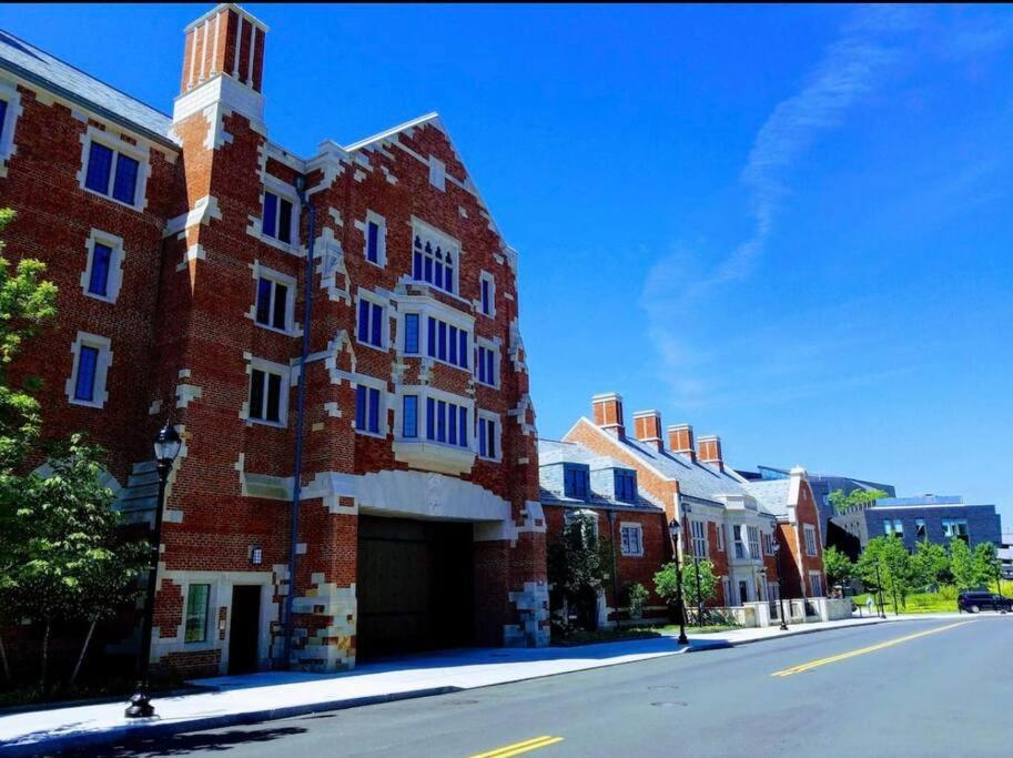 Golden Gem In Heart Of East Rock Quiet 3Br Near Dt And Yale Διαμέρισμα New Haven Εξωτερικό φωτογραφία