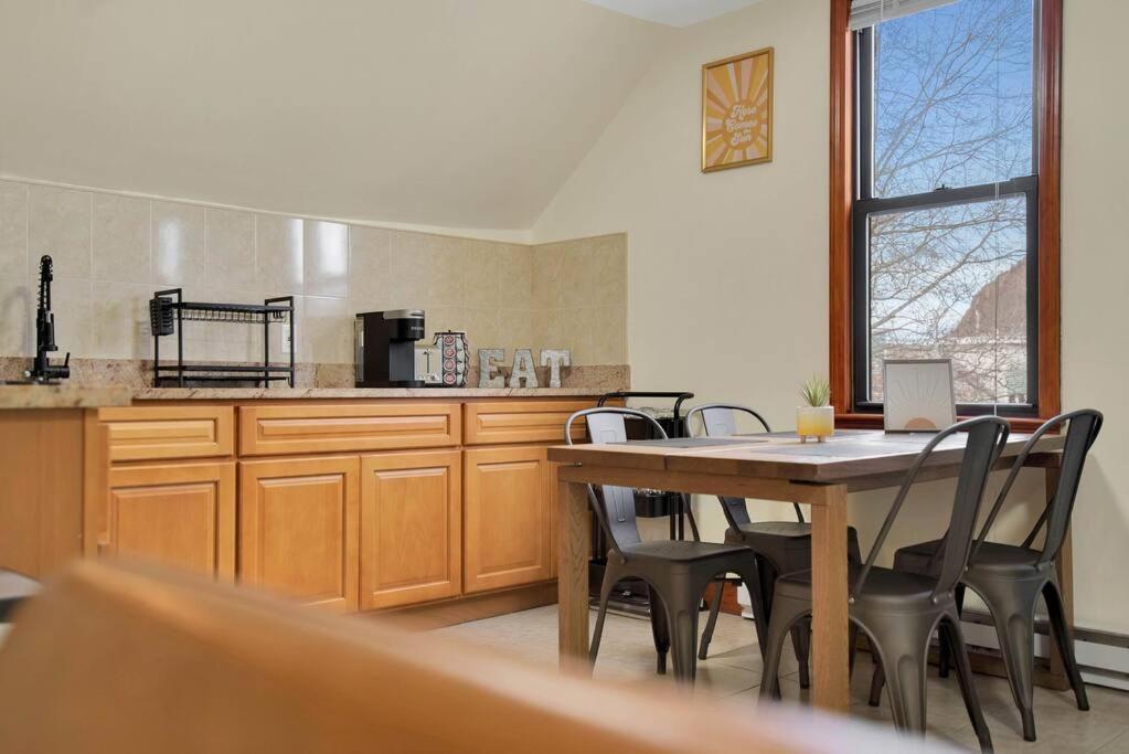 Golden Gem In Heart Of East Rock Quiet 3Br Near Dt And Yale Διαμέρισμα New Haven Εξωτερικό φωτογραφία